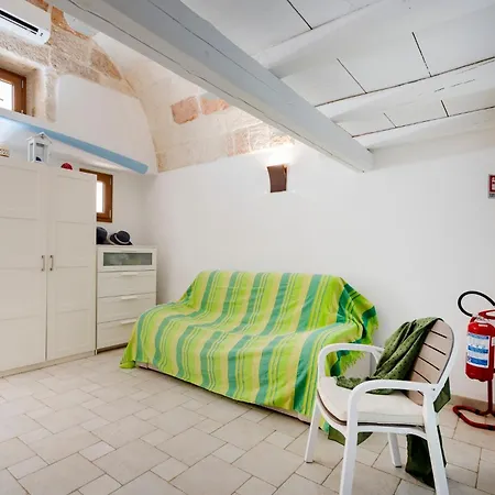 Guesthost - Il Remo Blu