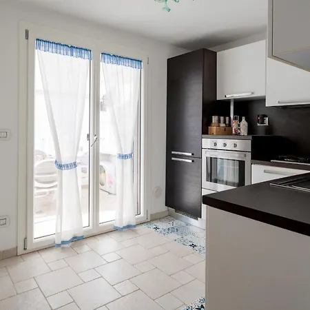 Guesthost - Il Remo Blu * بولينيانو آ ماري